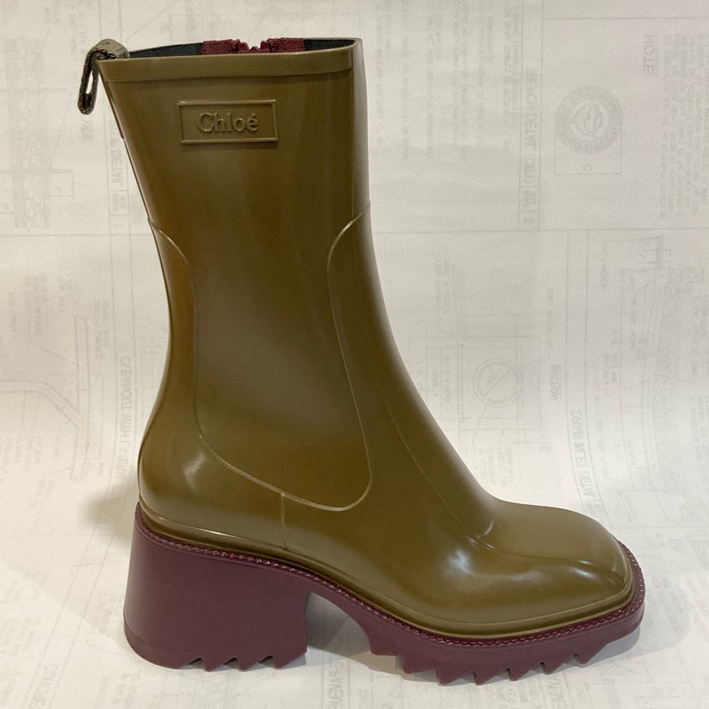 Chloe - Betty Rain Boots - size 38
